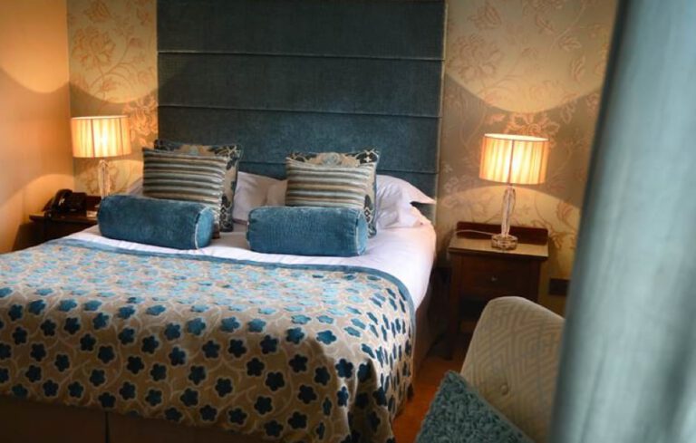 Inglewood Manor House Hotel Executive Bedroom