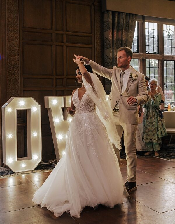 Couple dancing at Inglewood Manor