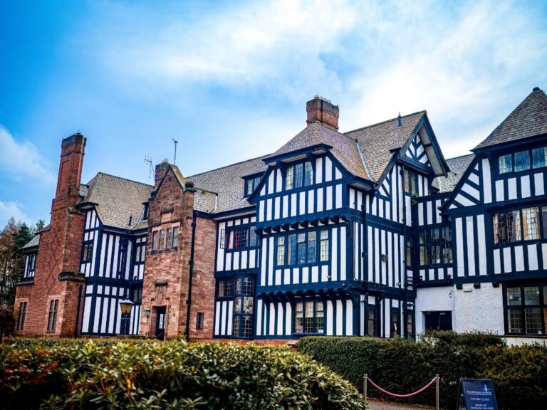 Inglewood Manor
