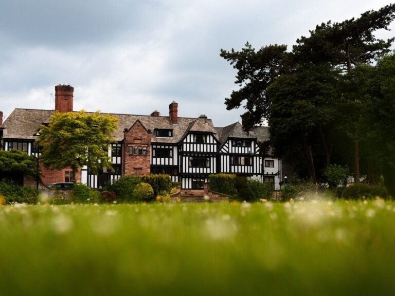 Inglewood Manor