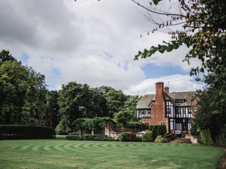 Inglewood Manor