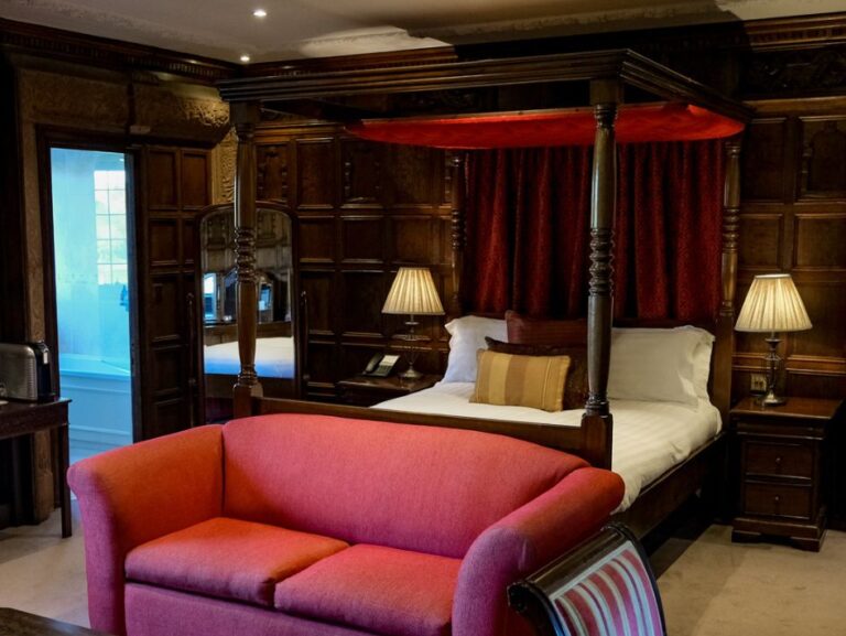 Bedroom at Inglewood Manor